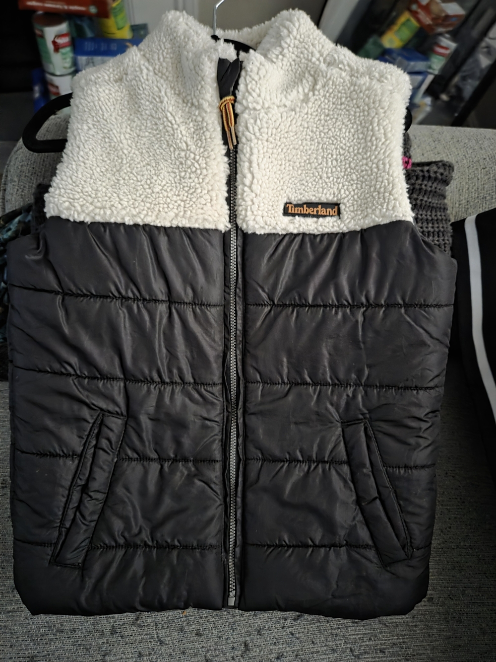 Timberland Size 6 Kids Black & Cream Puffer Vest